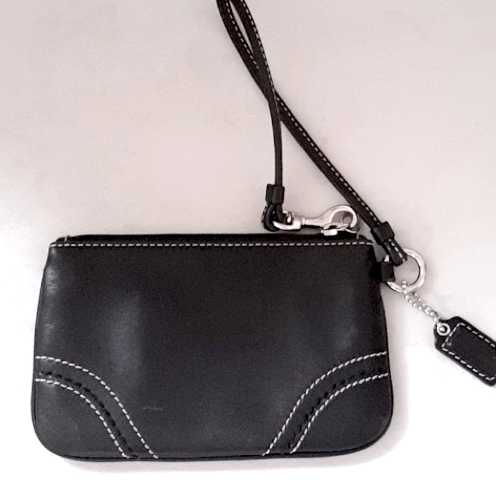 COACH Bag Black Leather Wristlet Clutch Purse - Picture 2 of 4